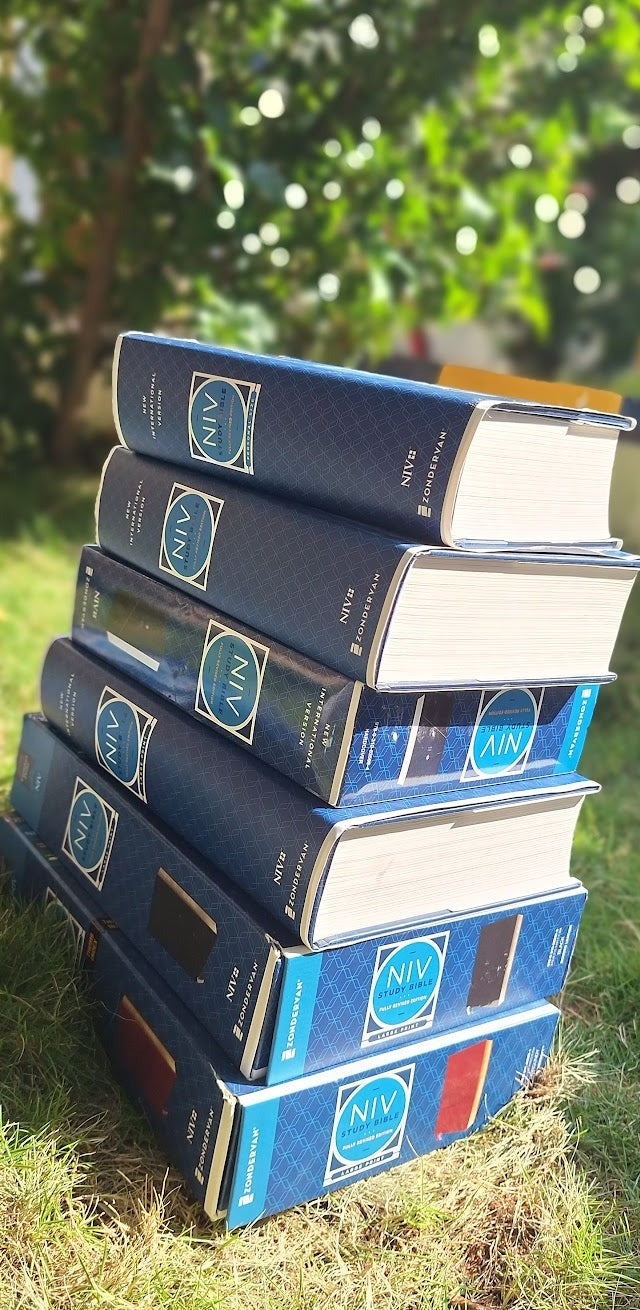Holy Bible: New International Version, Leathersoft, Comfort Print, Reference (NIV Study Bible, Fully Revised Edition) Imitation Leather – Import