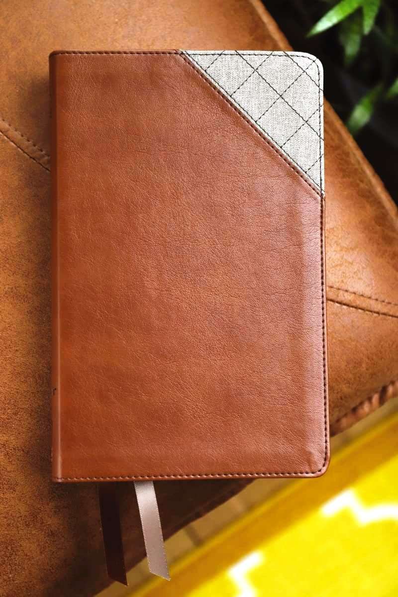 NIV Thinline Bible: Comfort Print Edition, Brown Soft Leather Cover