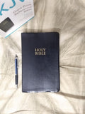 NKJV, Reference Bible, Personal Size, Giant Print, Leathersoft, Black, Red Letter Edition