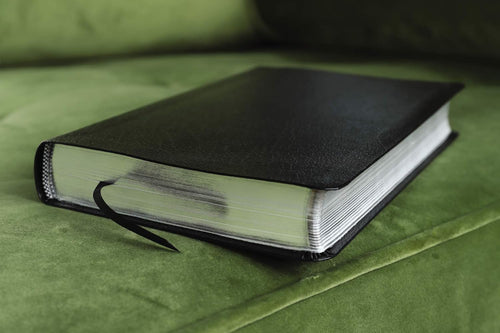 Amplified Holy Bible, Bonded Leather, Black/Burgundy: Captures the Full Meaning Behind the Original Greek and Hebrew Bonded Leather