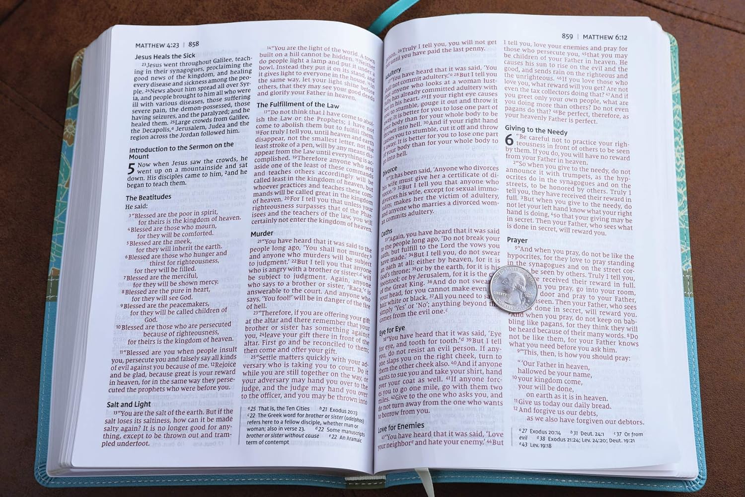 NIV, Thinline Bible, Large Print, Imitation Leather, Red Letter Edition: New International Version, Leathersoft, Thinline,