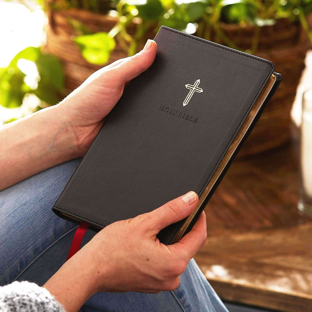 NKJV Ultra Thinline Bible, Black Leather Soft Cover, ISBN 9781400338405