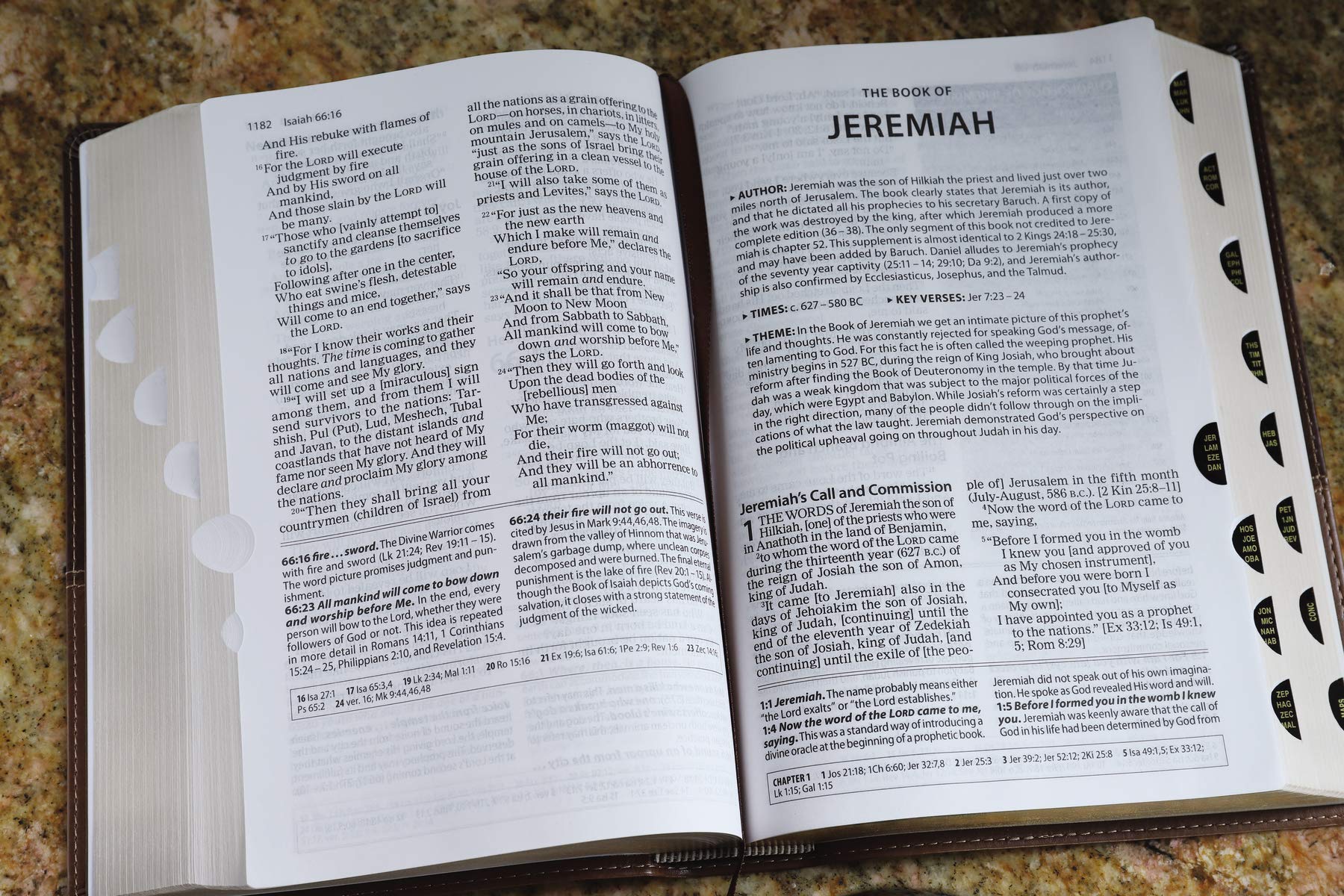 The Amplified Study Bible, Leathersoft/ Hardcover, Brown Imitation Leather