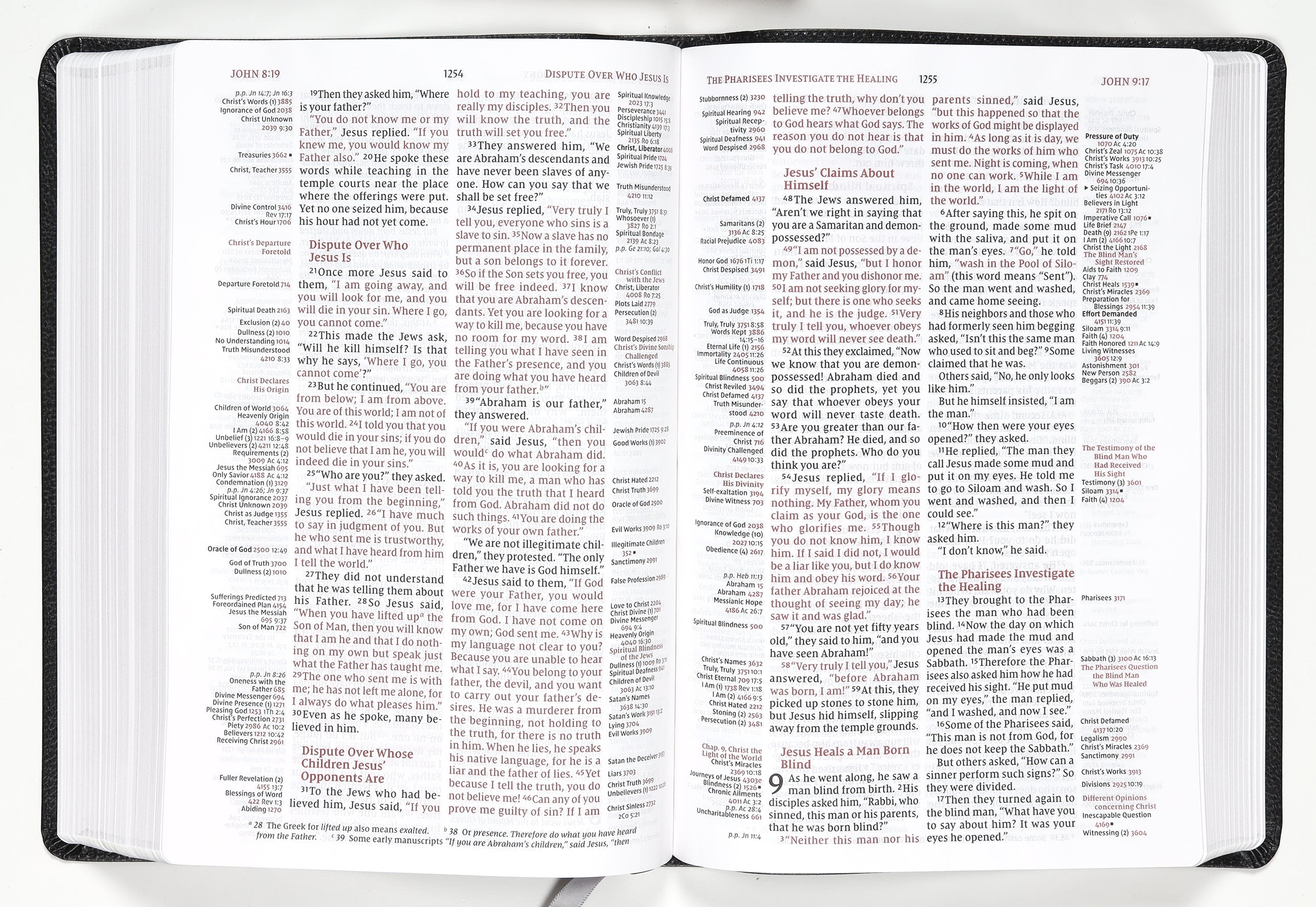 Thinline Bible NIV Large Print Black Thompson Chain Reference