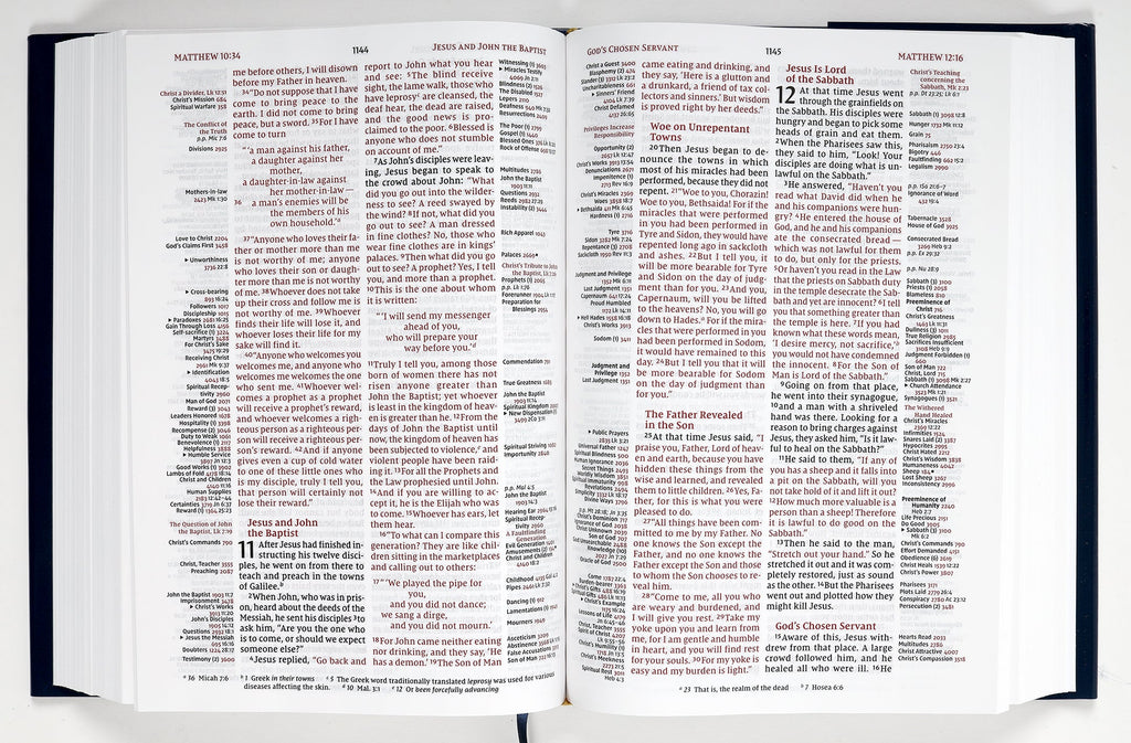 Front cover of the NIV Red Letter Thompson Chain-Reference Bible