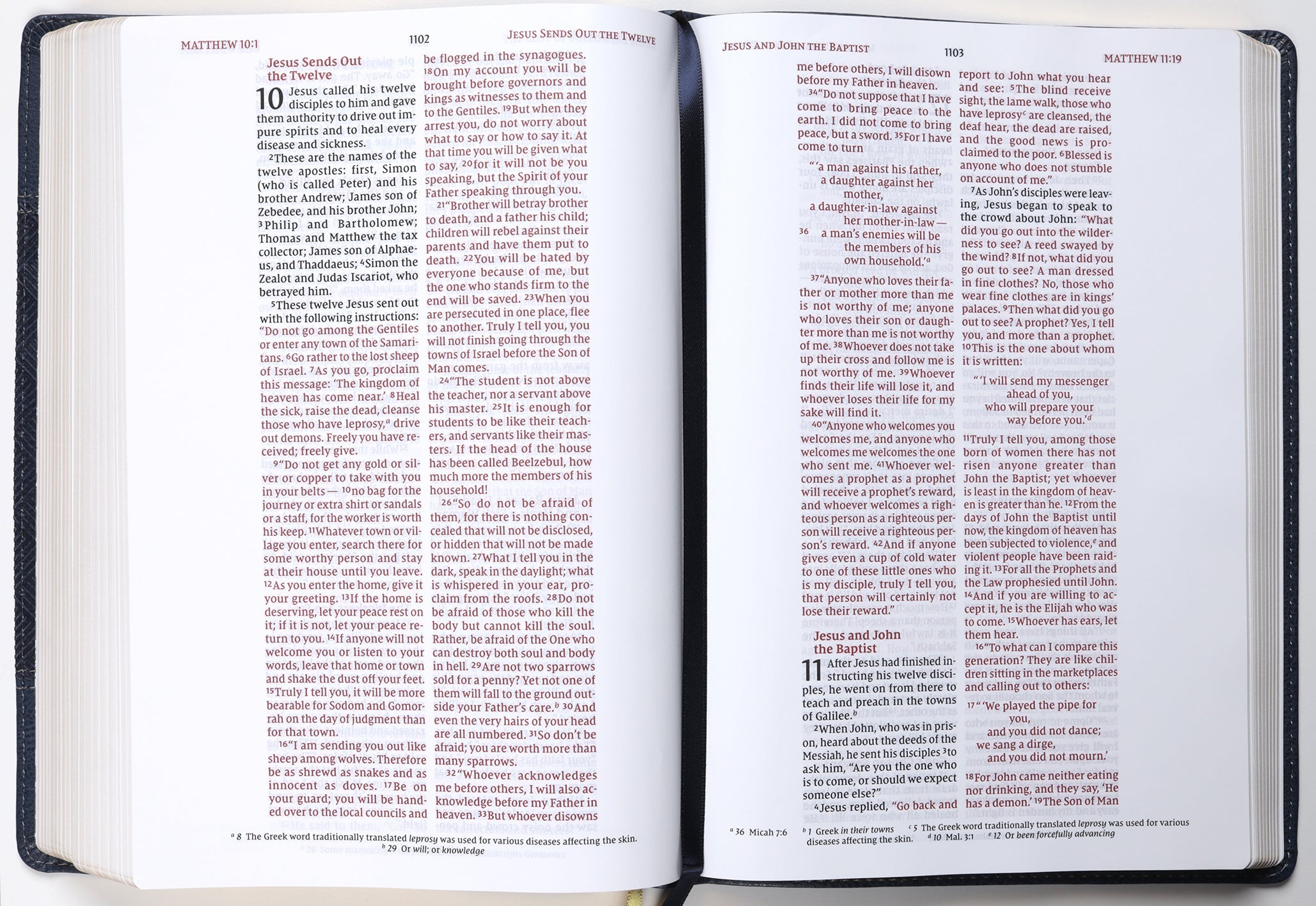 NIV Wide Margin Bible Navy (Red Letter Edition)