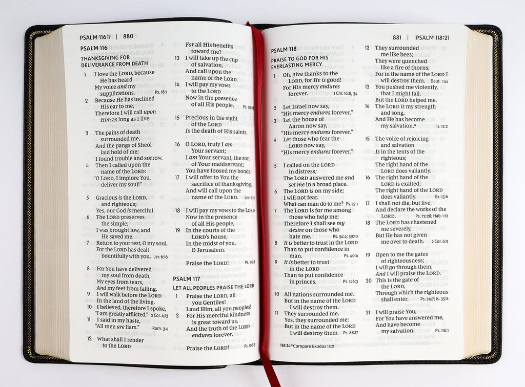 NKJV Deluxe End-Of-Verse Reference Bible Personal Size Large Print Black (Red Letter Edition)