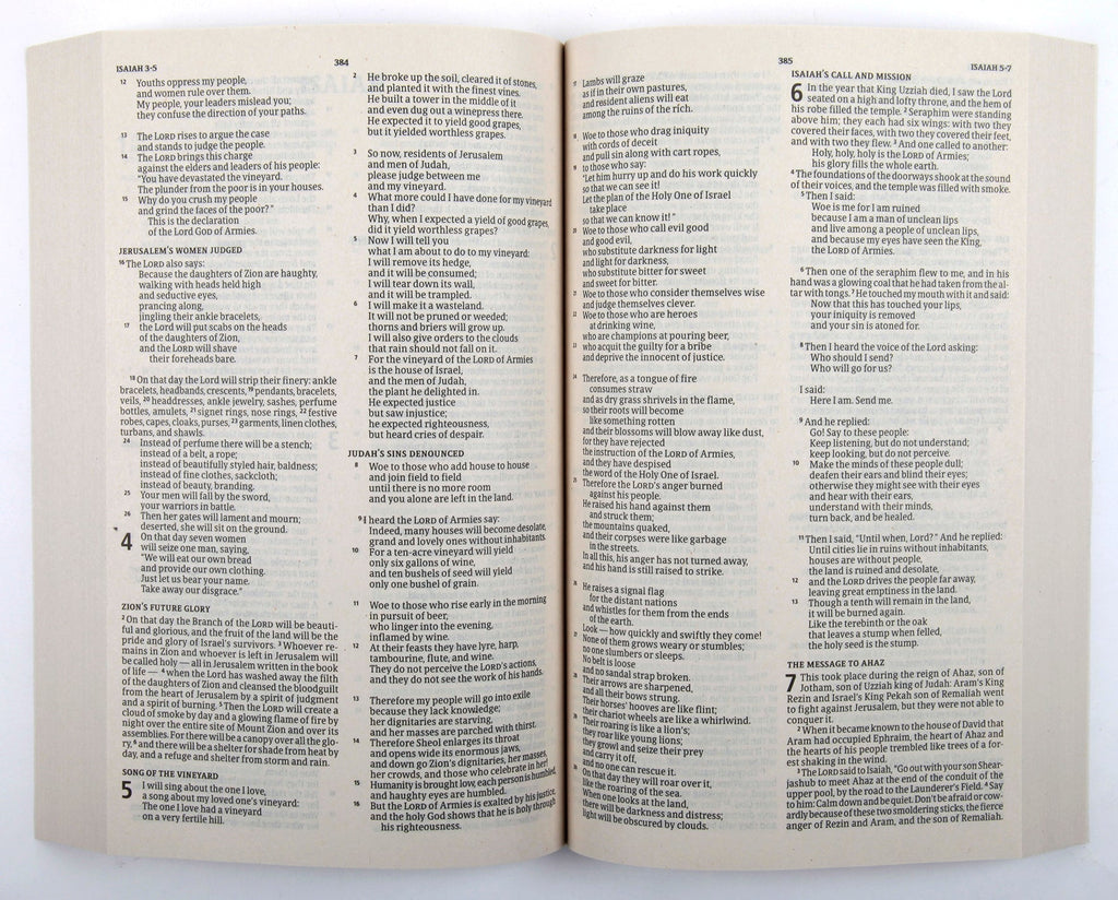 Discover the CSB Outreach Bible, a premium Bible for ministry and outreach, featuring luxurious design and thoughtful details