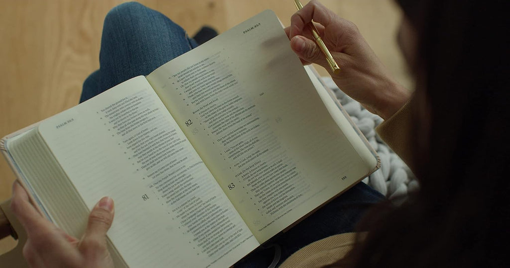 ESV Single Column Journaling Bible 2nd Edition In Bloom Artist Series by Lulie Wallace interior view