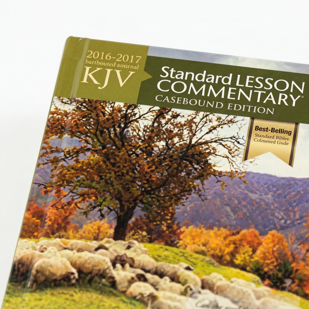 Studio photo of KJV Standard Lesson Commentary Casebound Edition 2016-2017 in detail