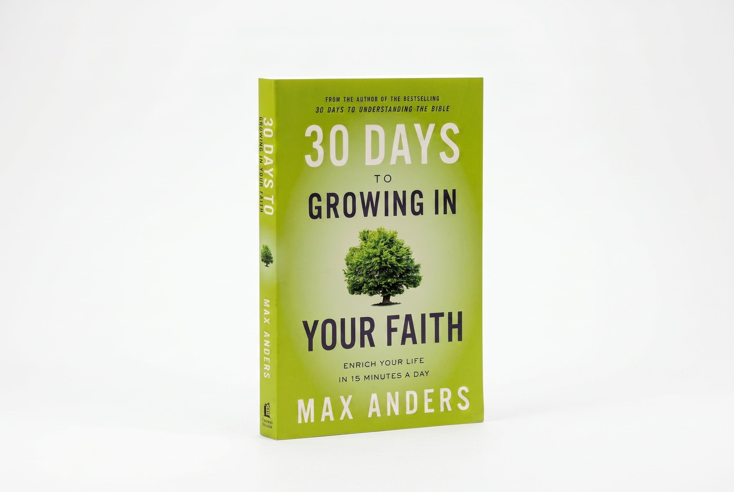 Studio photo of 30 Days to Growing in Your Faith in hero