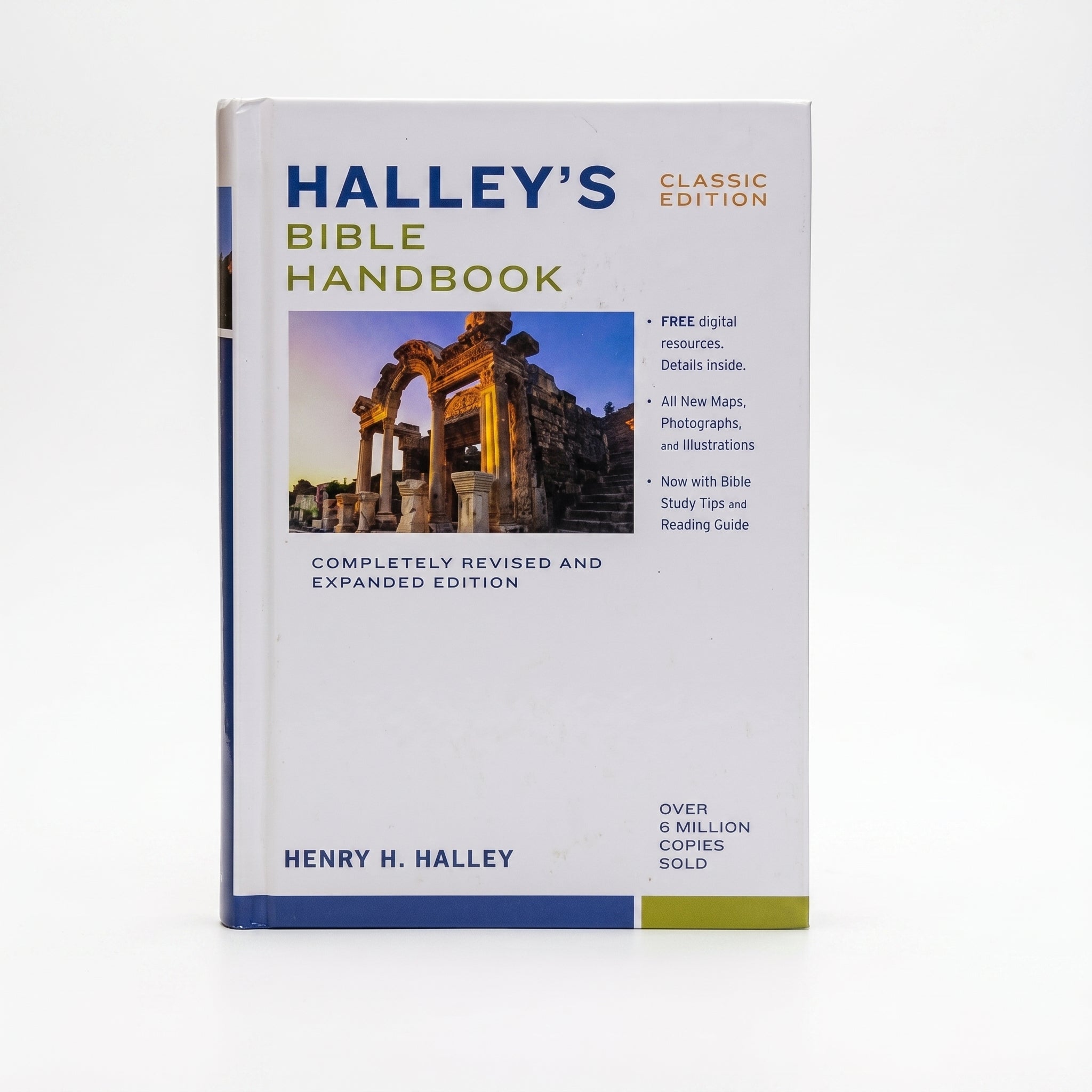 Studio photo of Halley's Bible Handbook, Classic Edition: Completely Revised and Expanded Edition in hero