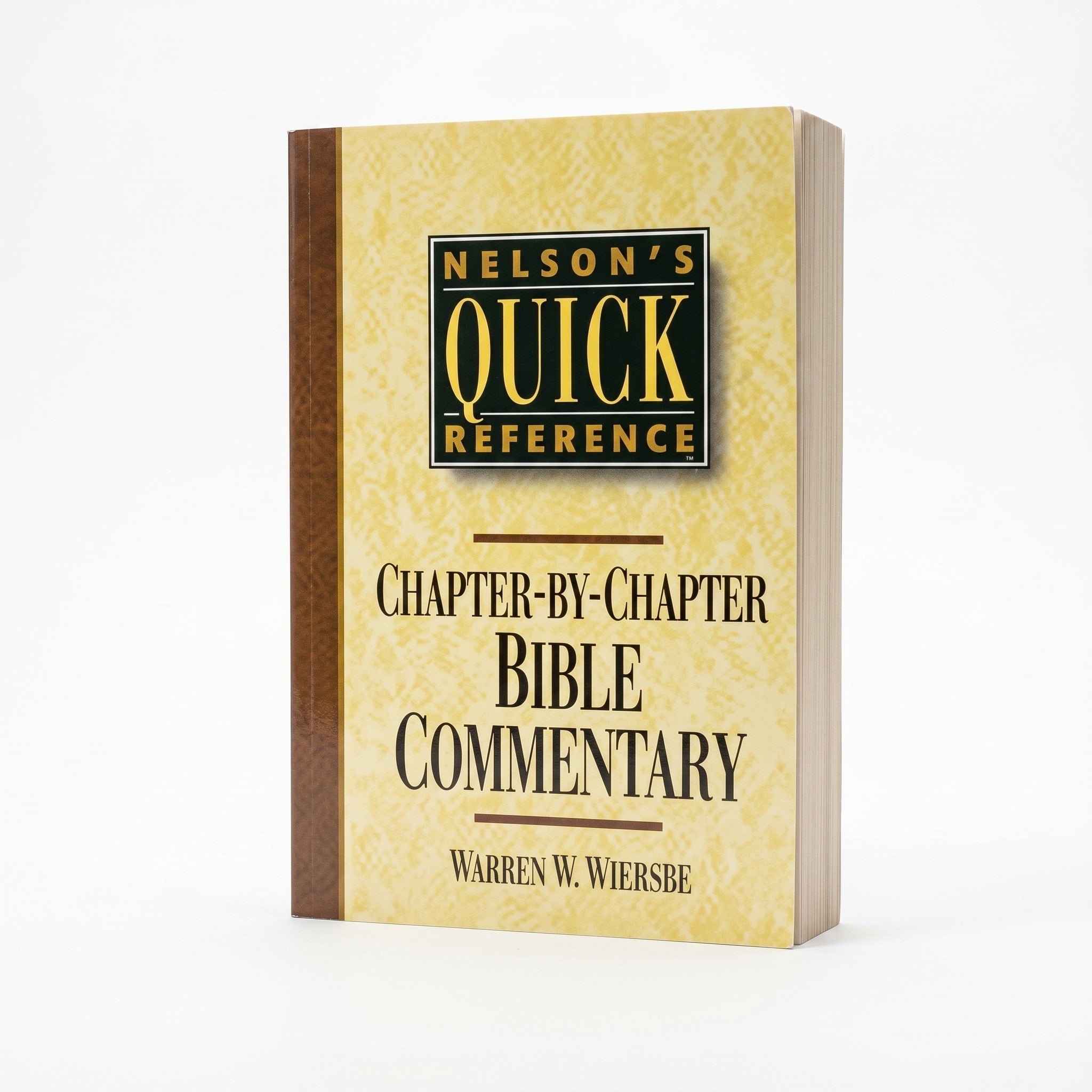 Studio photo of Nelson's Quick Reference Chapter-by-Chapter Bible Commentary: Nelson's Quick Reference Serie in hero