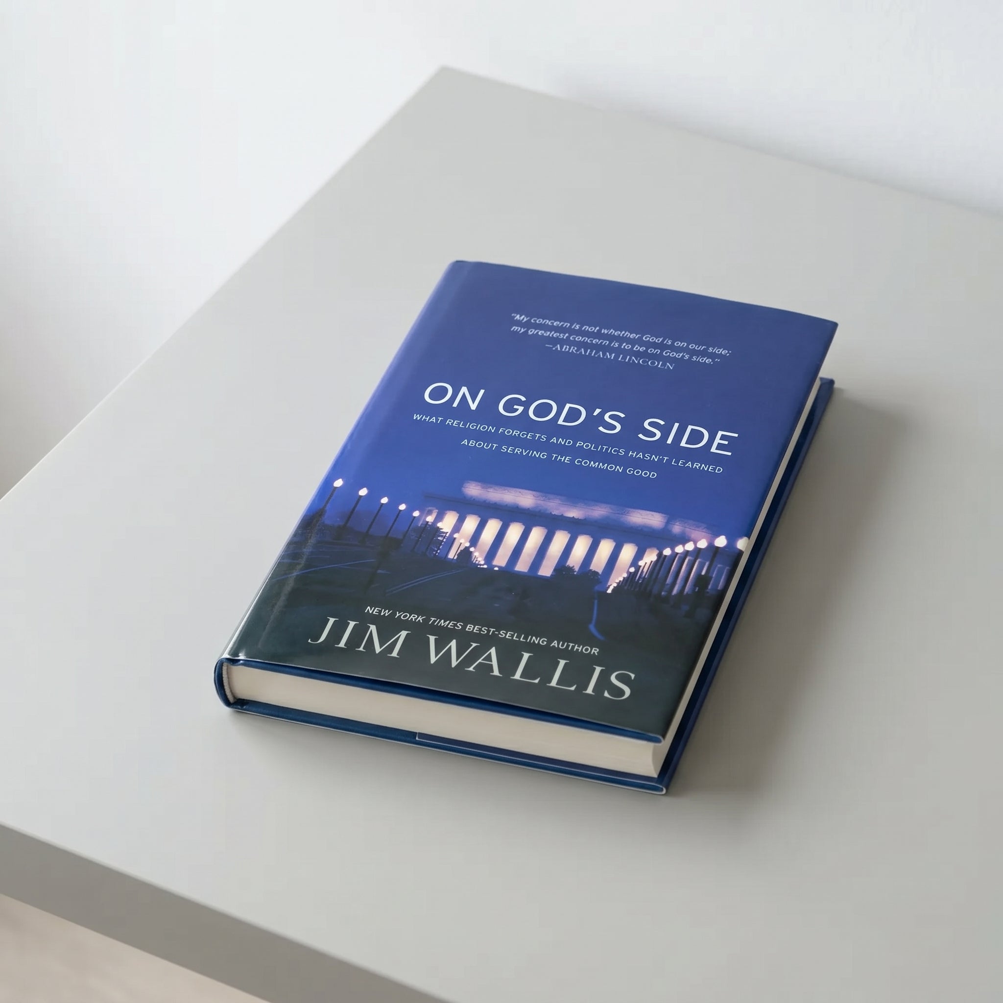Studio photo of On God's Side: What Religion Forgets and Politics Hasn't Learned about Serving the Common Good in lifestyle